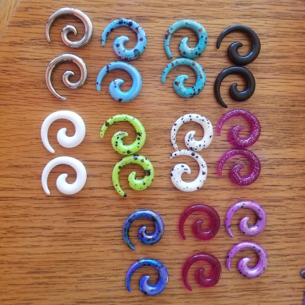 2g spiral earrings